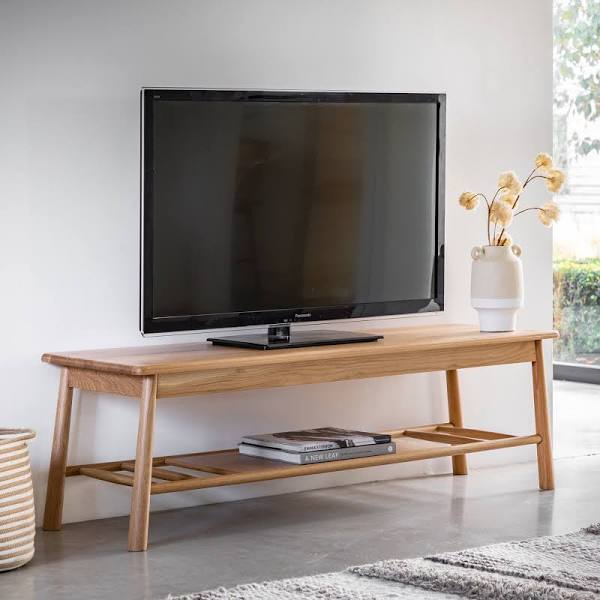 Wycombe Media Unit in Natural