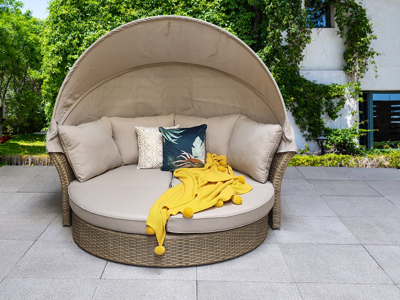 Lily Nature Garden Day Bed